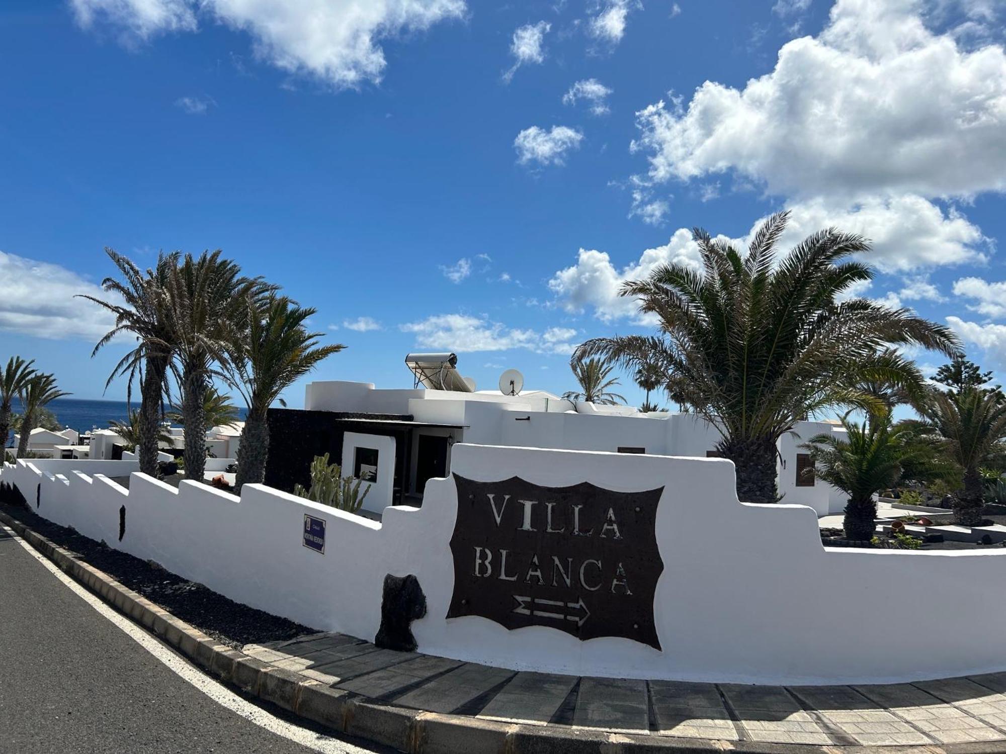 Villa Blanca Nudist Place Charco del Palo Luaran gambar